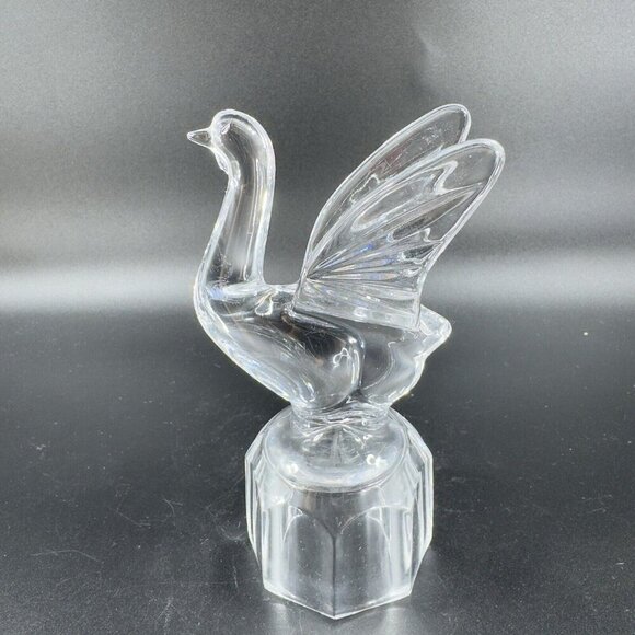 Vintage Clear Flying Glass Crystal Bird Figurine Glassware Decor Figure VTG - Picture 8 of 10